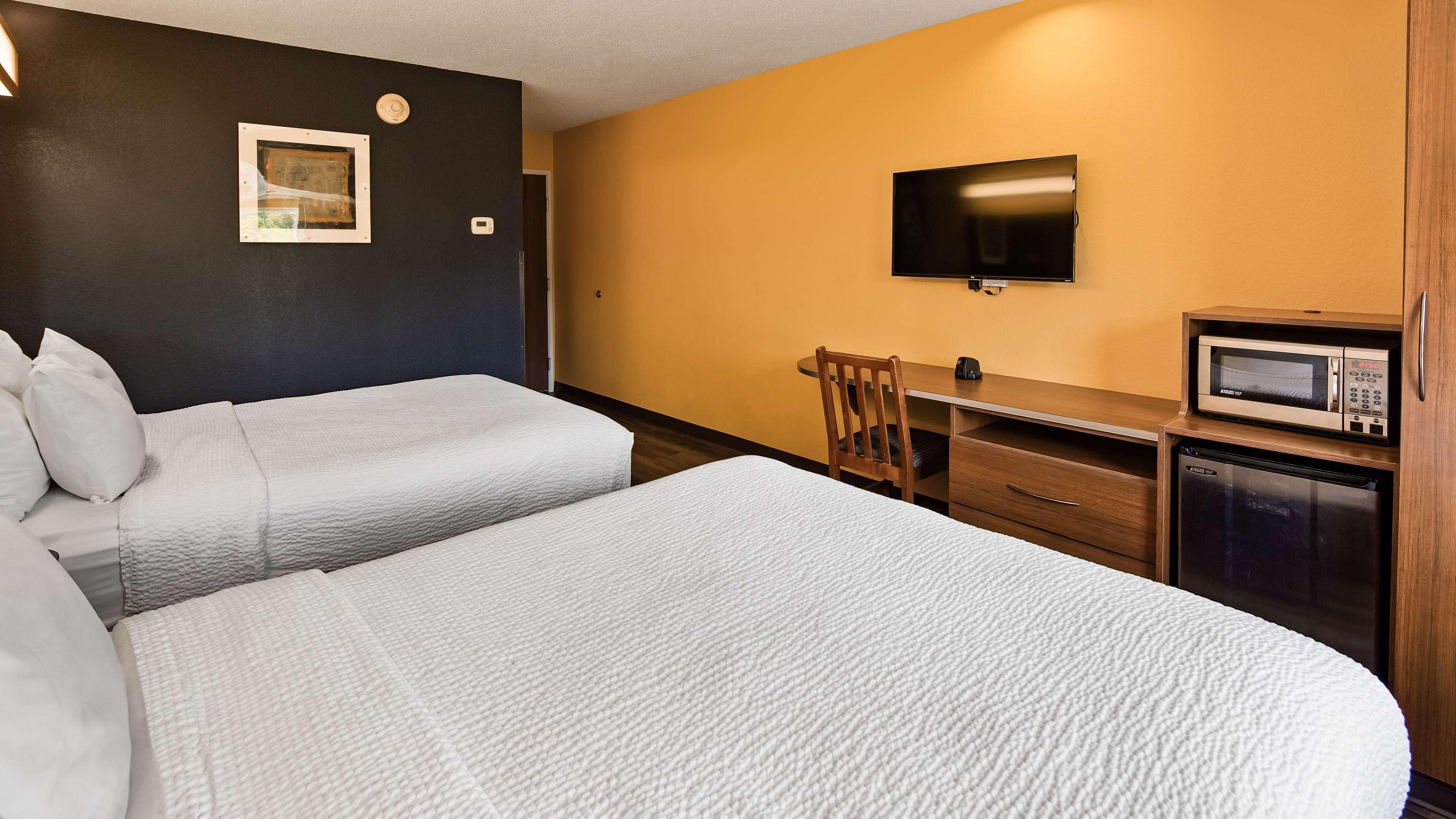 Surestay Plus Hotel By Best Western Keyser Екстер'єр фото