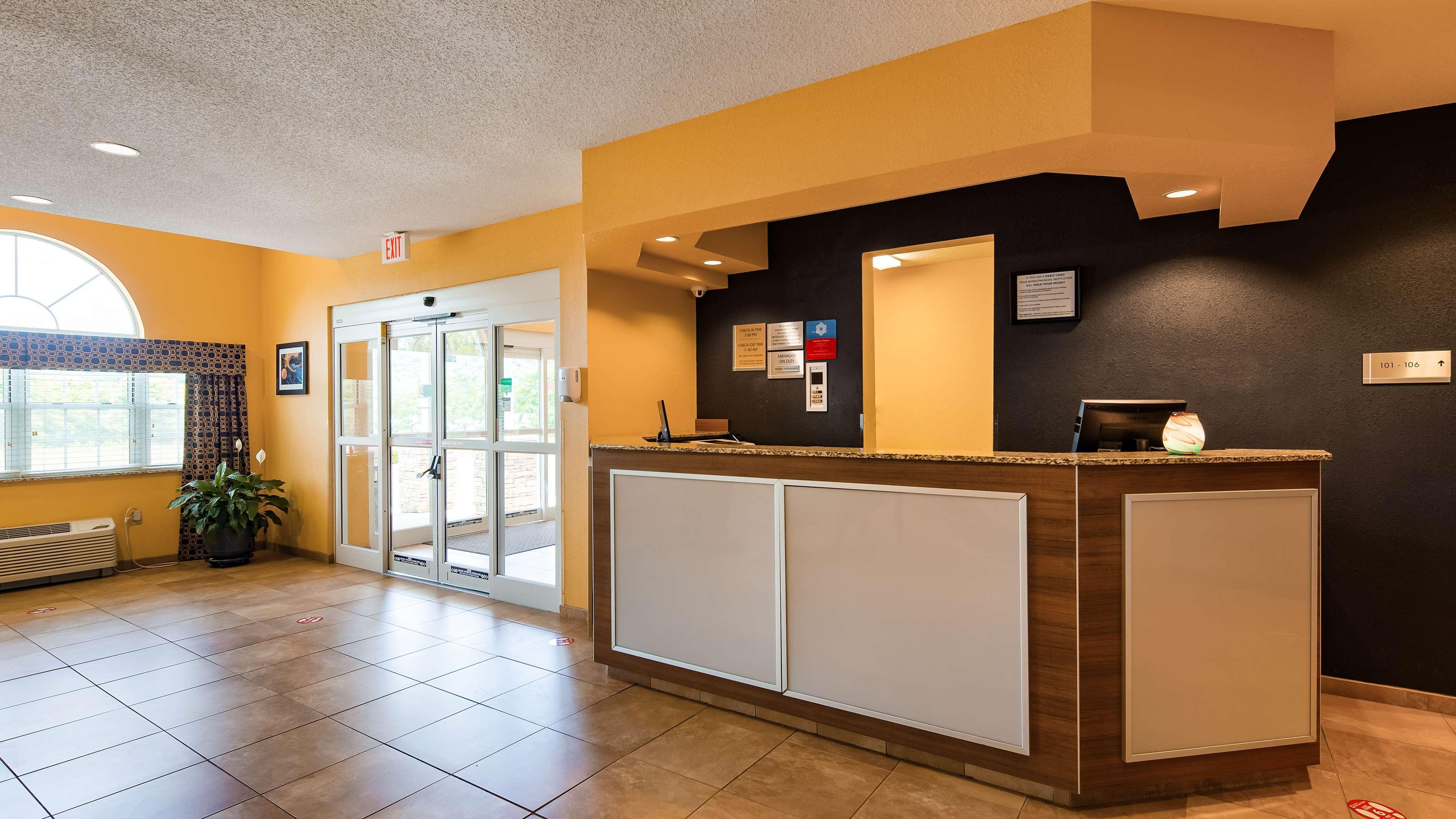 Surestay Plus Hotel By Best Western Keyser Екстер'єр фото